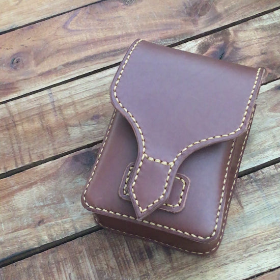 Video showing Handmade Classic Brown Leather Belt Pouch with magnetic closing