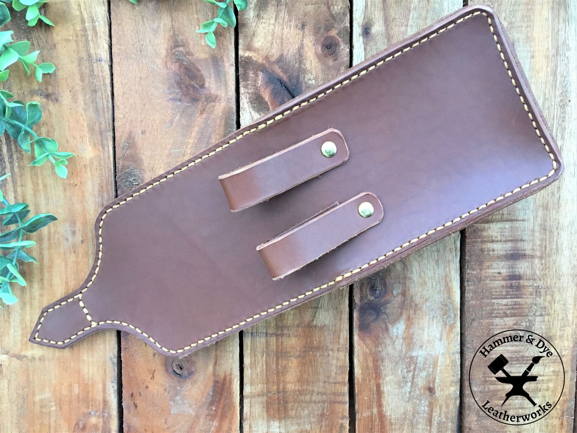 Handmade Classic Brown Leather Belt Pouch with magnetic closing back
